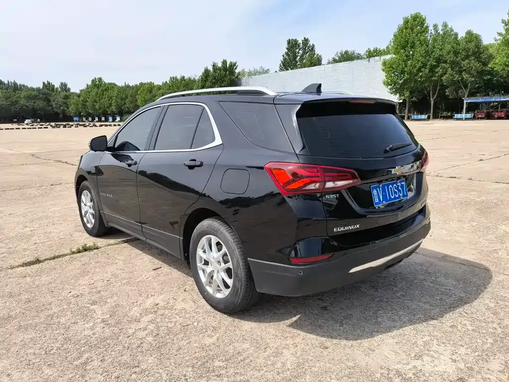 Chevrolet Equinox 2023 из CN, фото 7