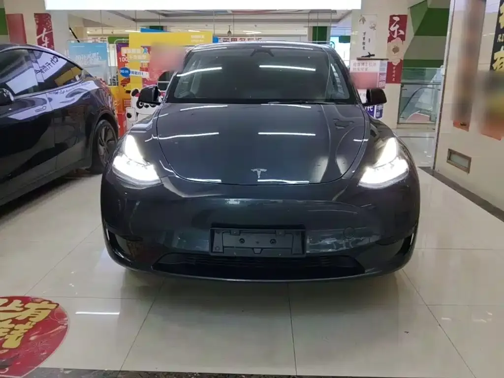 Tesla Model Y — фото 7