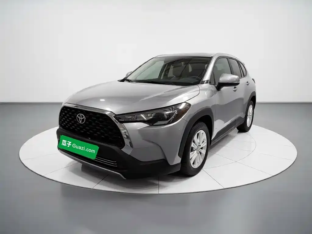 Toyota Corolla Cross — фото 1