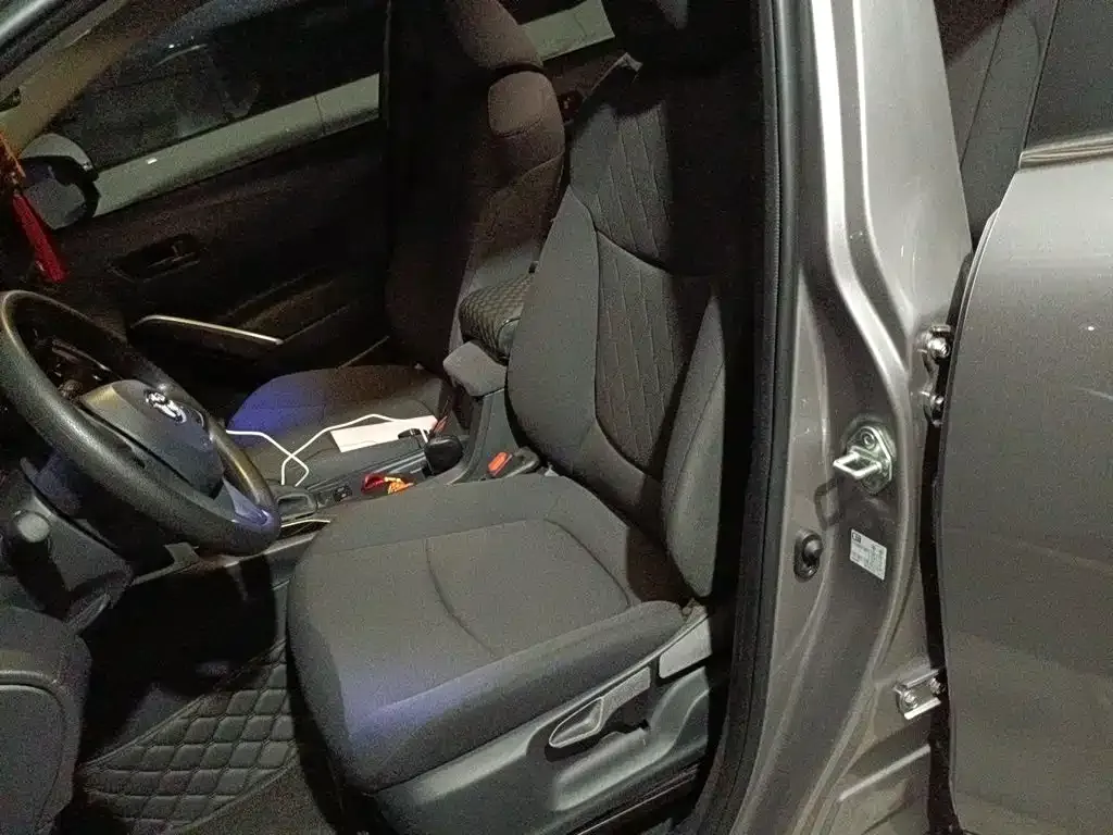 Toyota Corolla Cross — фото 8