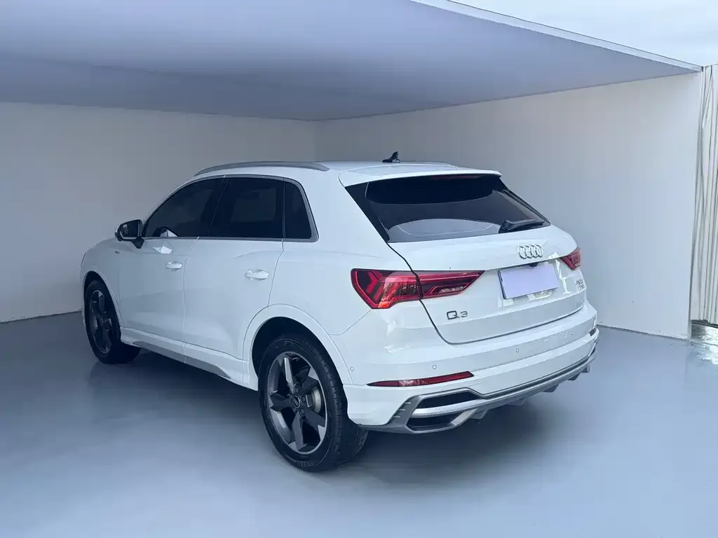 Audi Q3 — фото 4