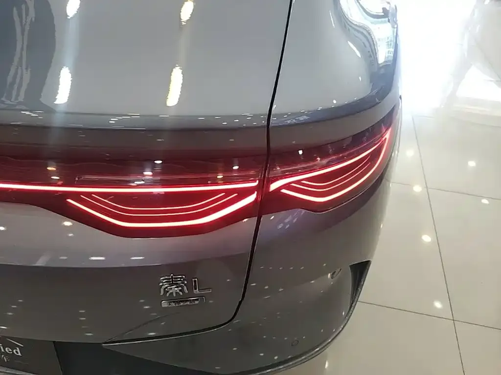 BYD Qin L — фото 3