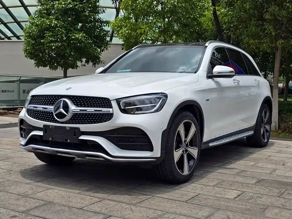 Mercedes-Benz GLC — фото 1