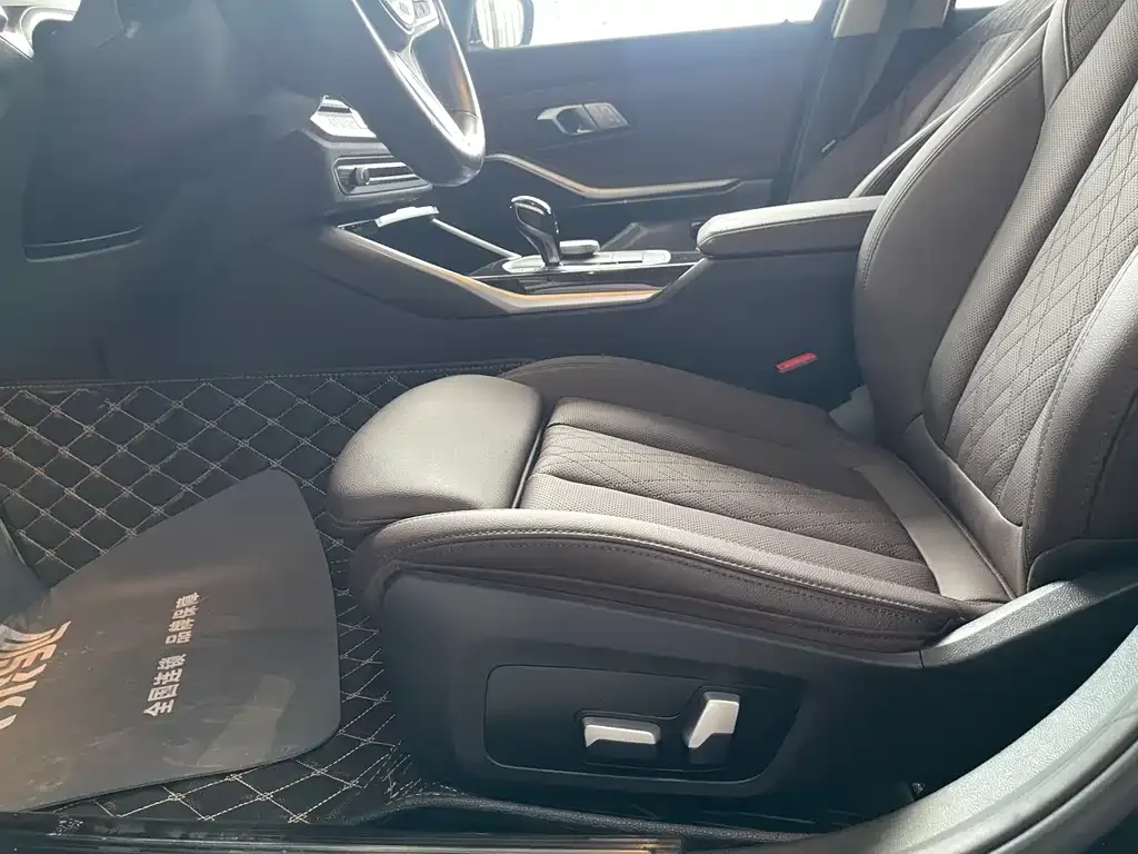 BMW 3 Series — фото 10