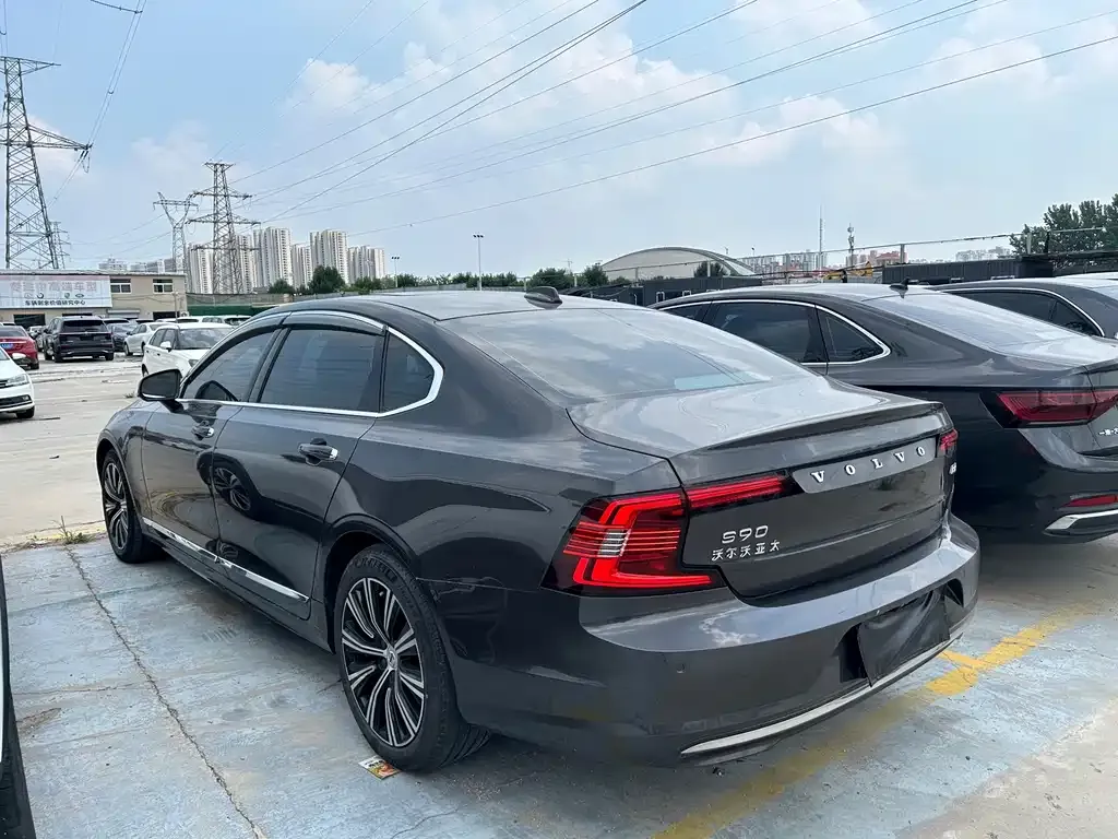 Volvo S90 — фото 5