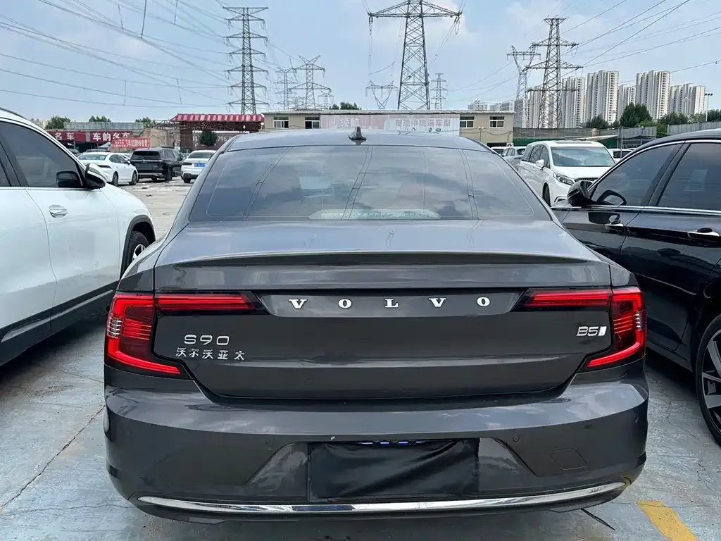 Volvo S90 — фото 4