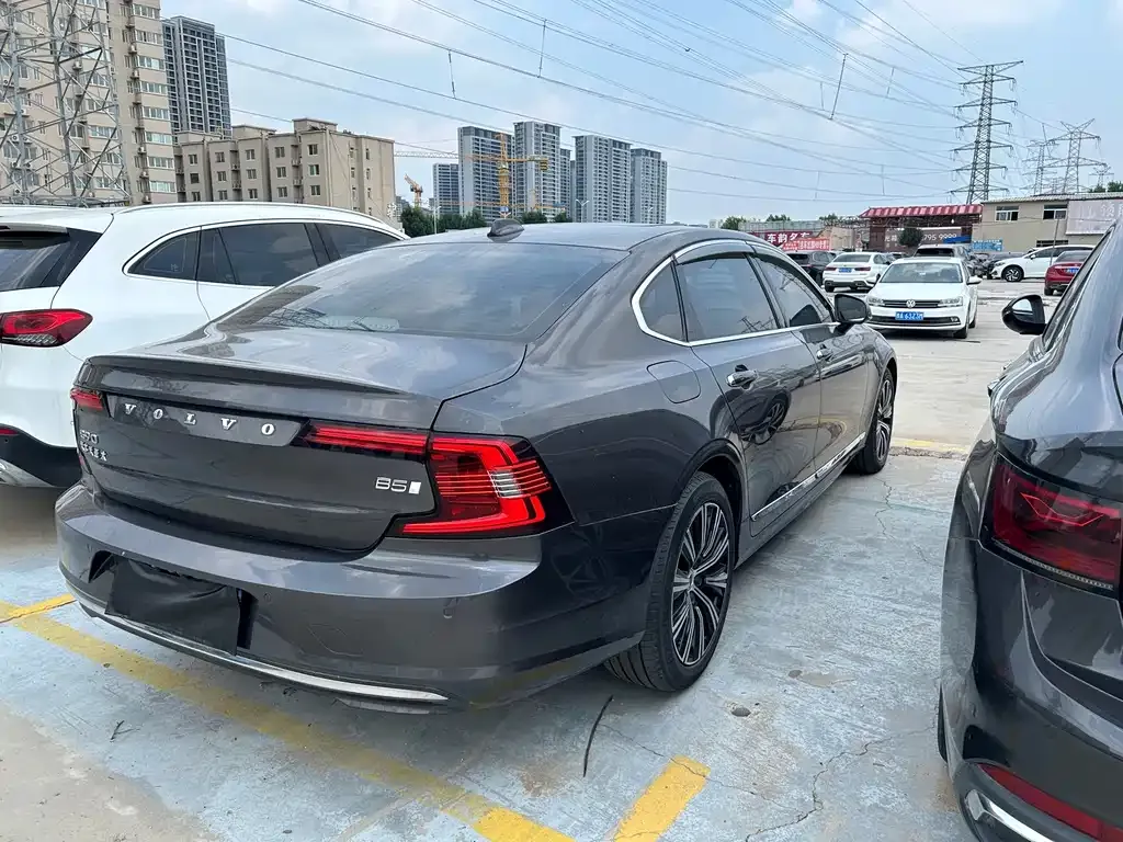 Volvo S90 — фото 10
