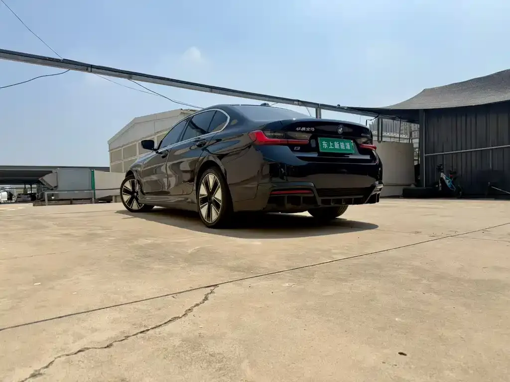 BMW i3 — фото 8