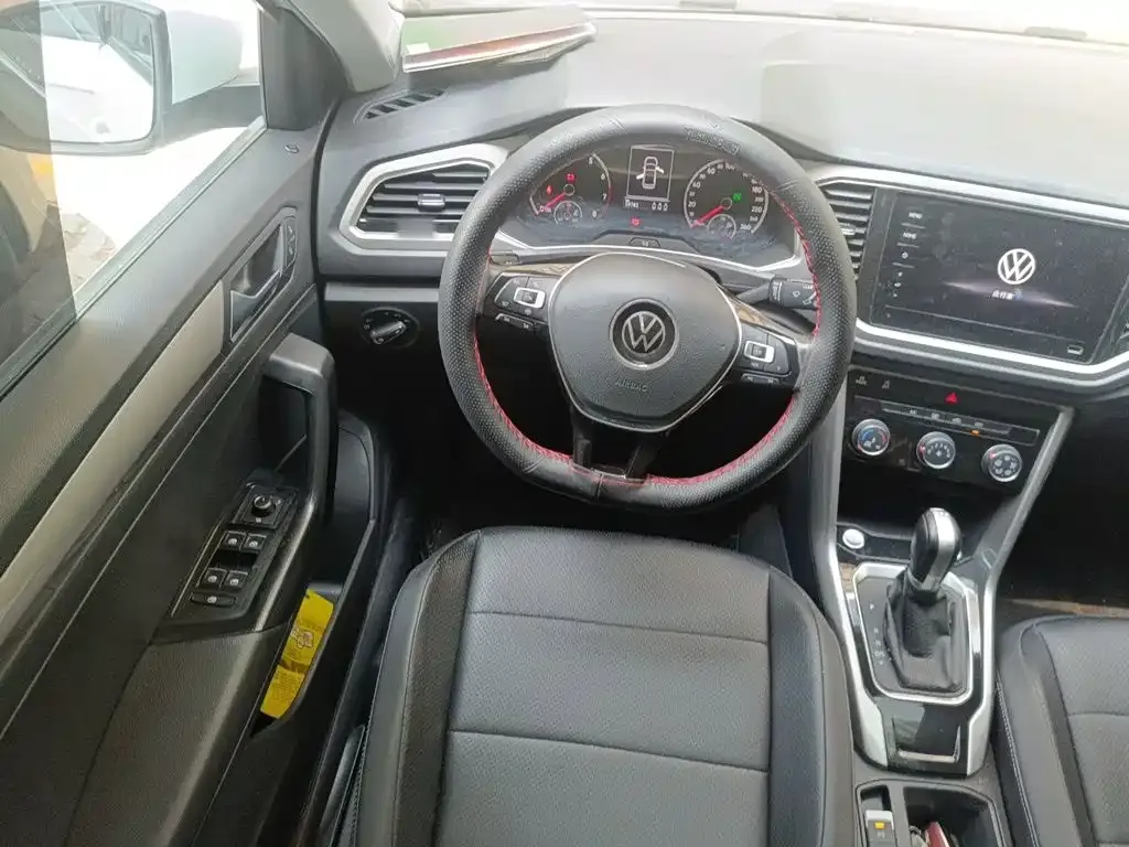 Volkswagen T-Roc 2022 из CN, фото 8