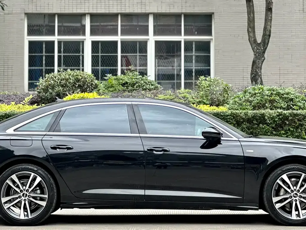 Audi A6L 2024 из CN, фото 7