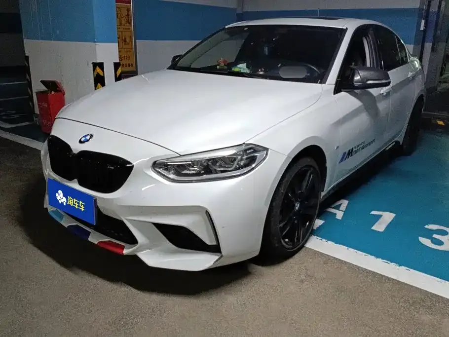 BMW 1 Series — фото 1