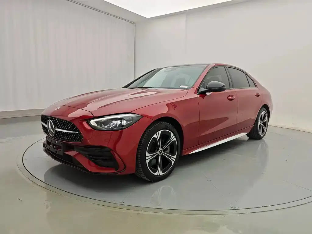 Mercedes-Benz C-Class — фото 1