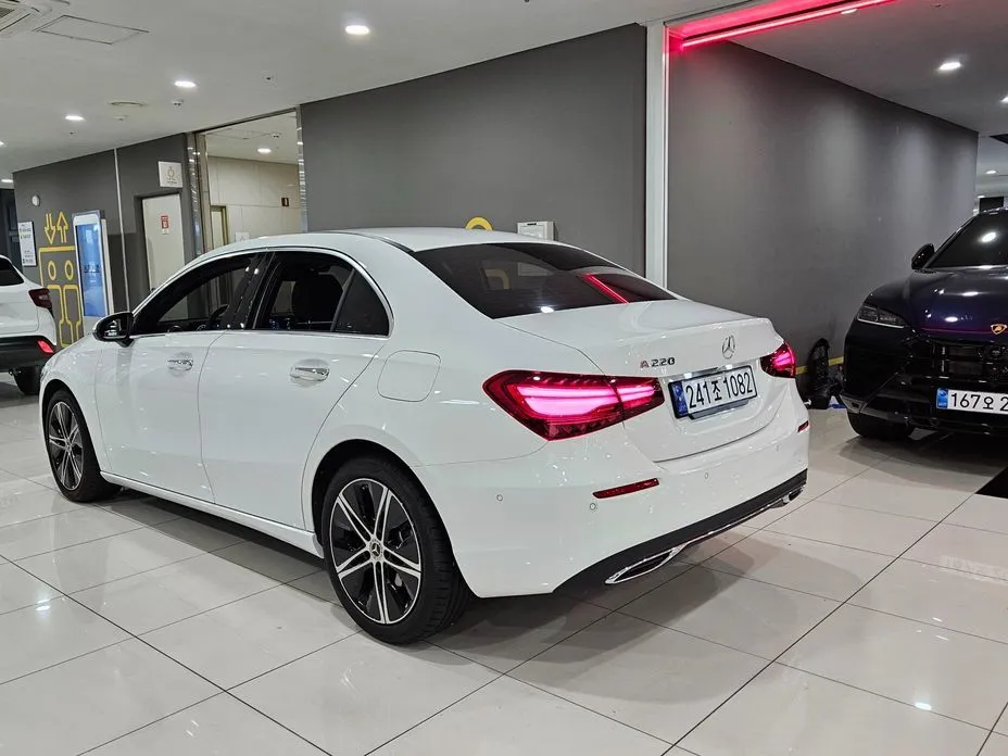 Mercedes-Benz A-Class — фото 8