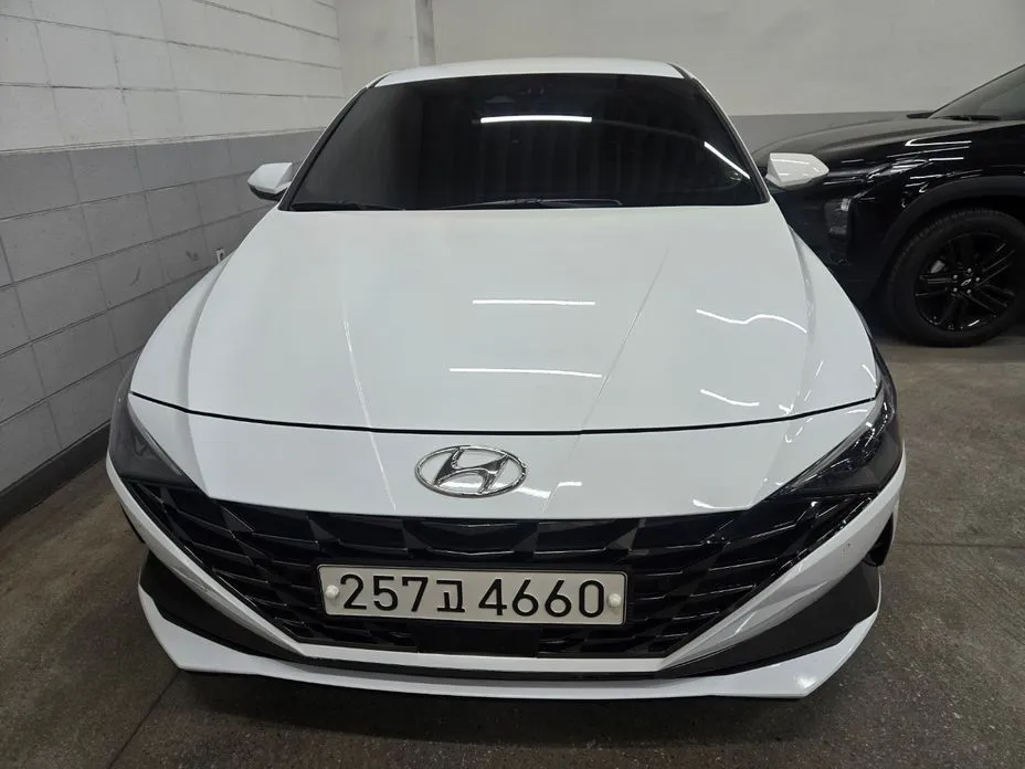 Hyundai AVANTE — фото 1