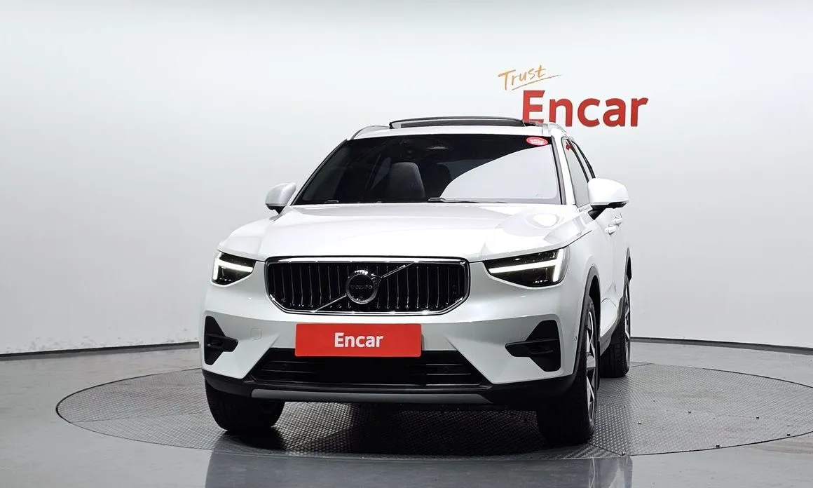 Volvo XC40 2025 из KR, фото 2