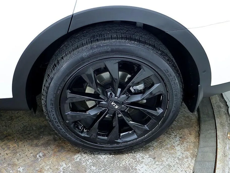 Kia Sorento — фото 7