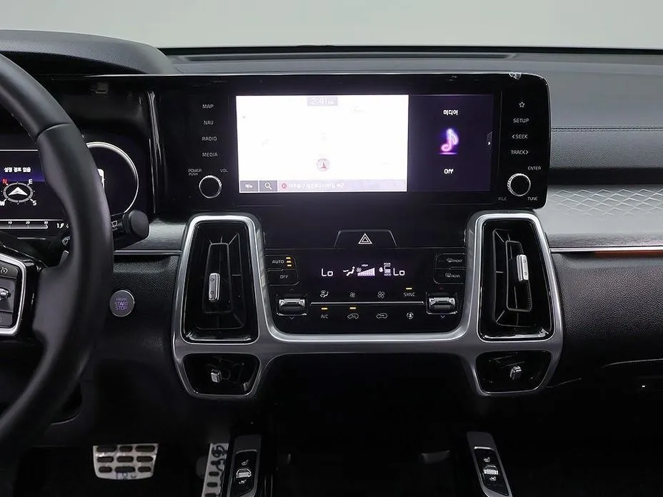 Kia Sorento — фото 4