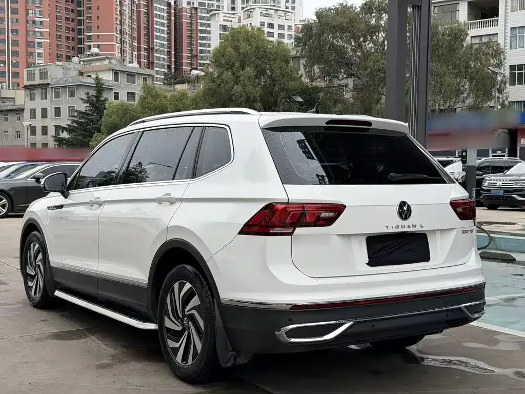 Volkswagen Tiguan L — фото 4