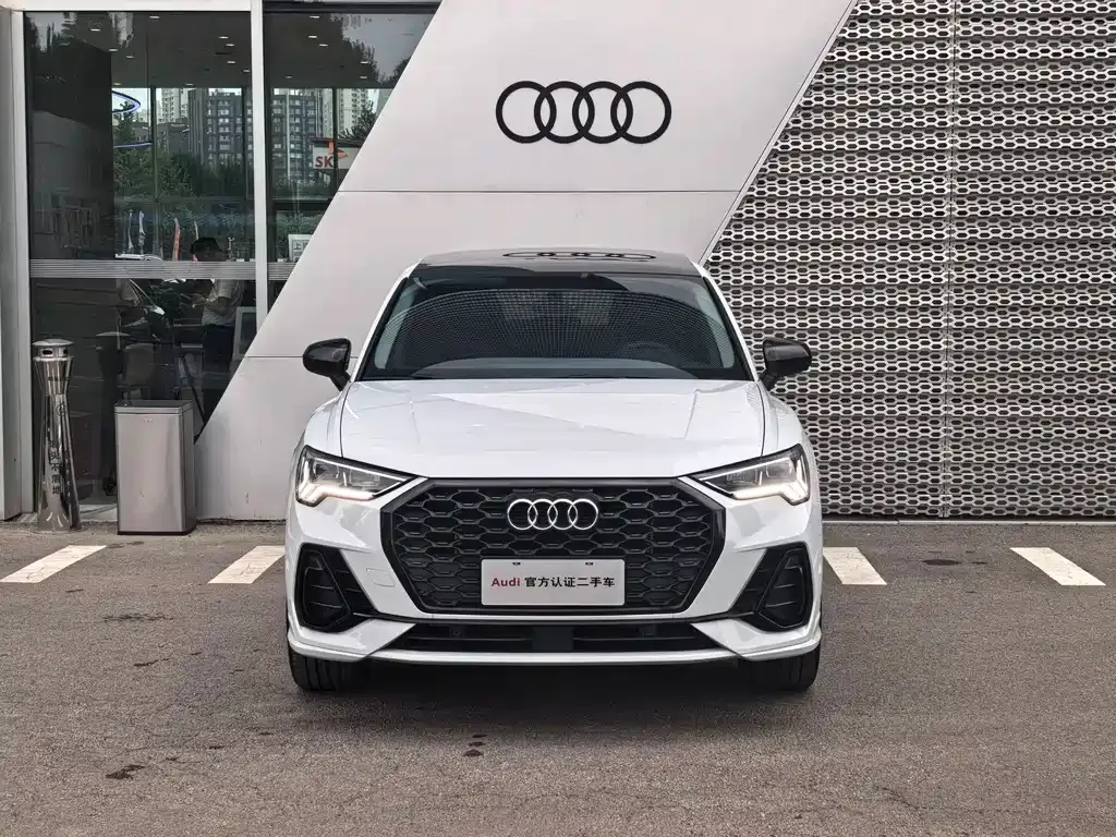 Audi Q3 Sportback — фото 7