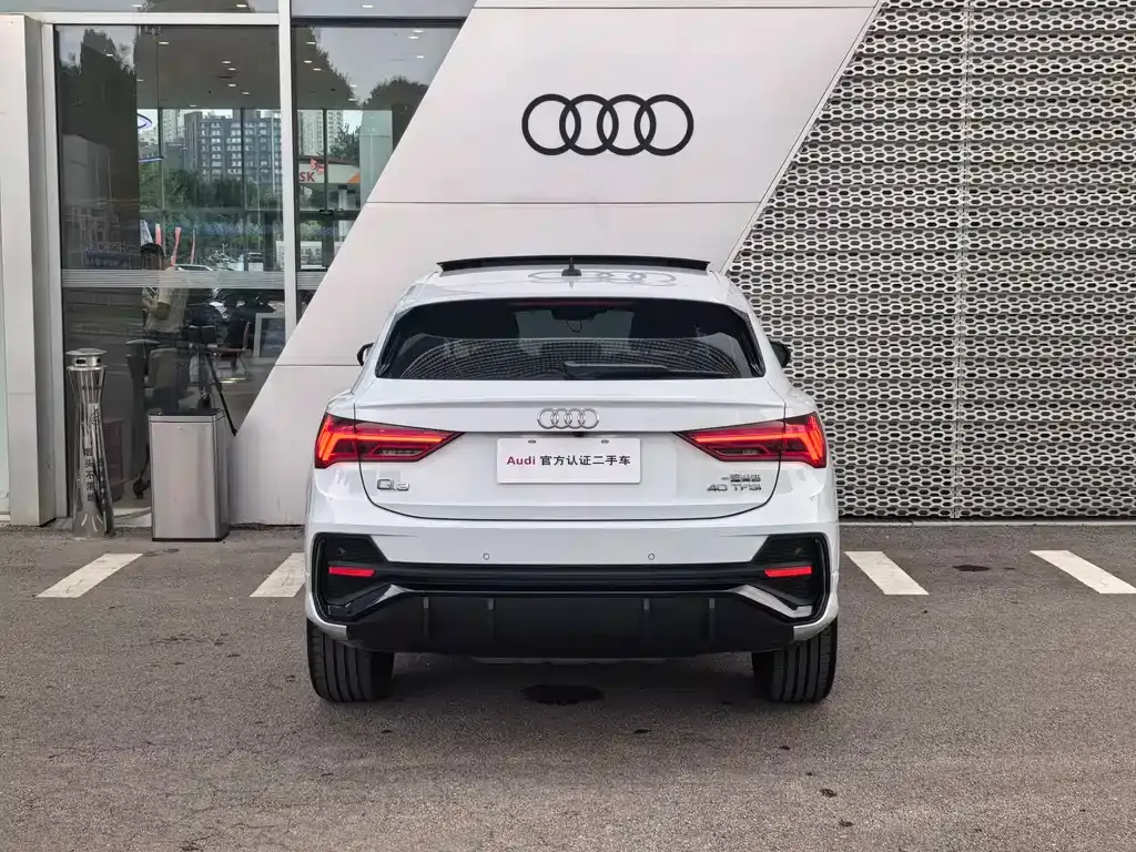 Audi Q3 Sportback — фото 9