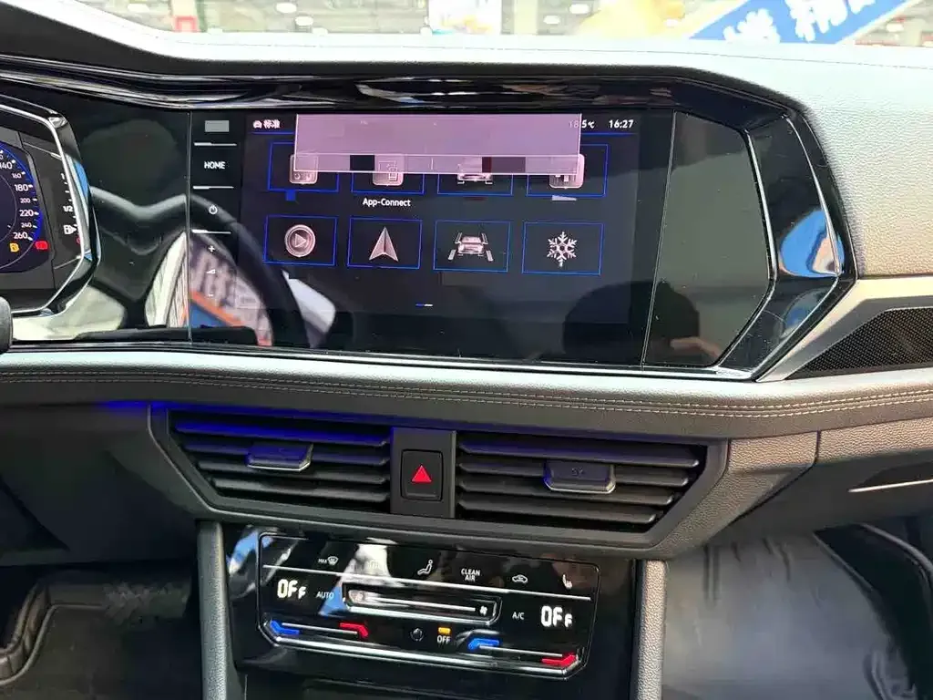 Volkswagen Sagitar — фото 10