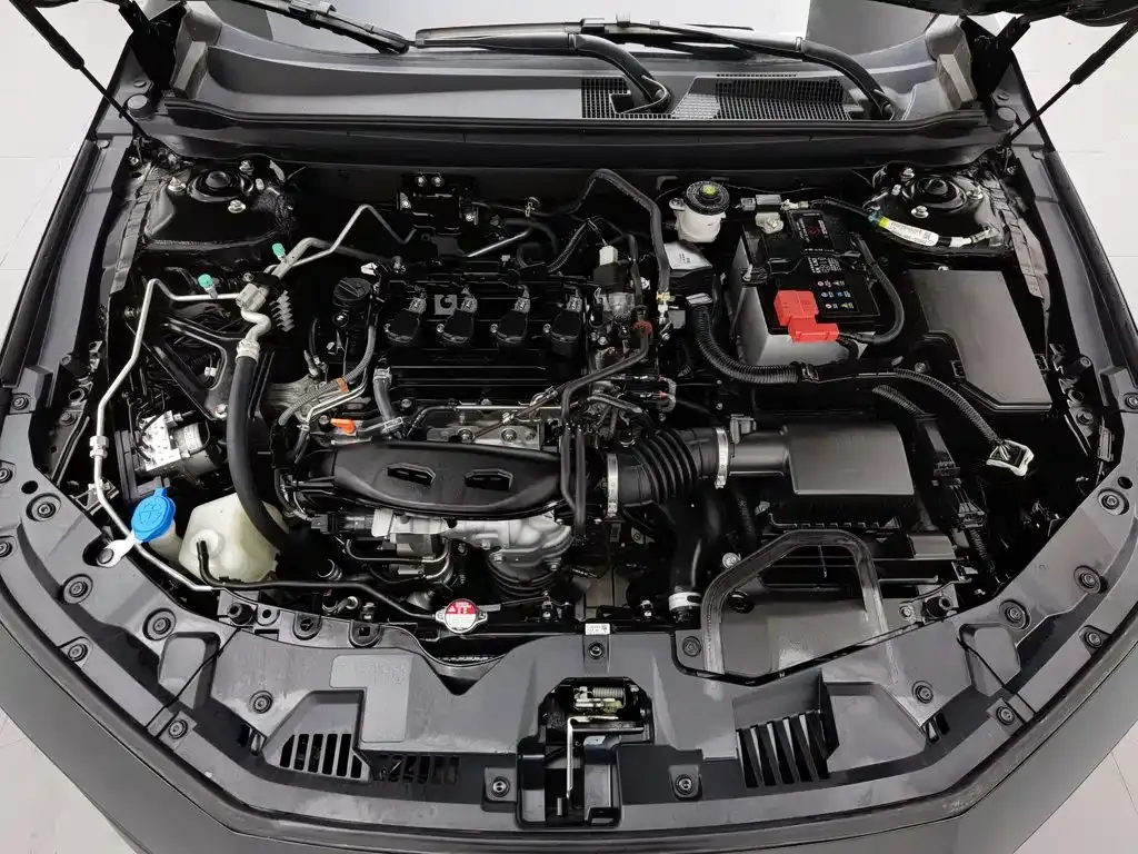 Honda Accord — фото 10