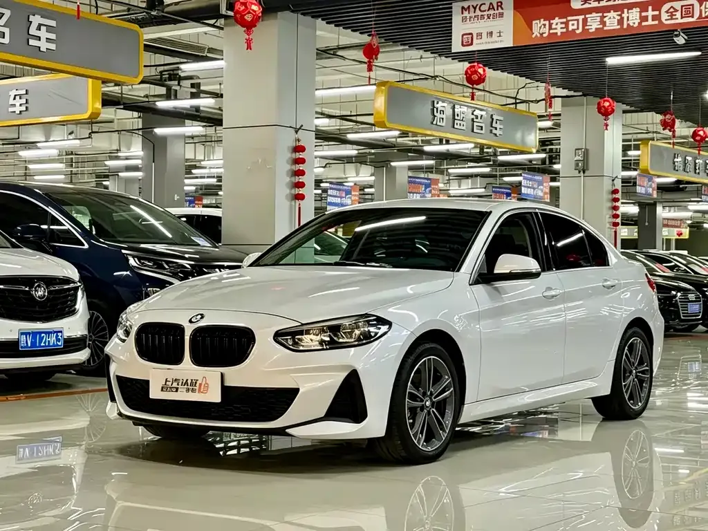 BMW 1 Series — фото 1