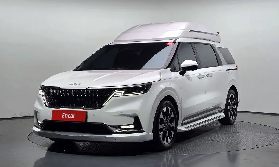 Kia Carnival — фото 1