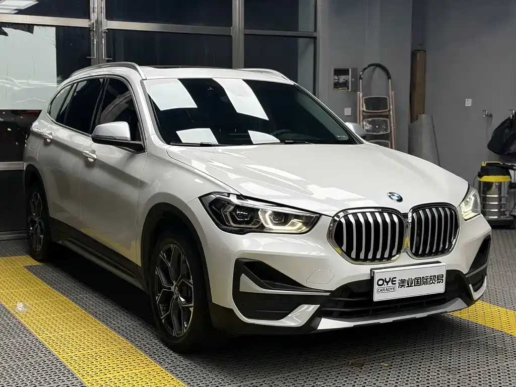 BMW X1 — фото 5