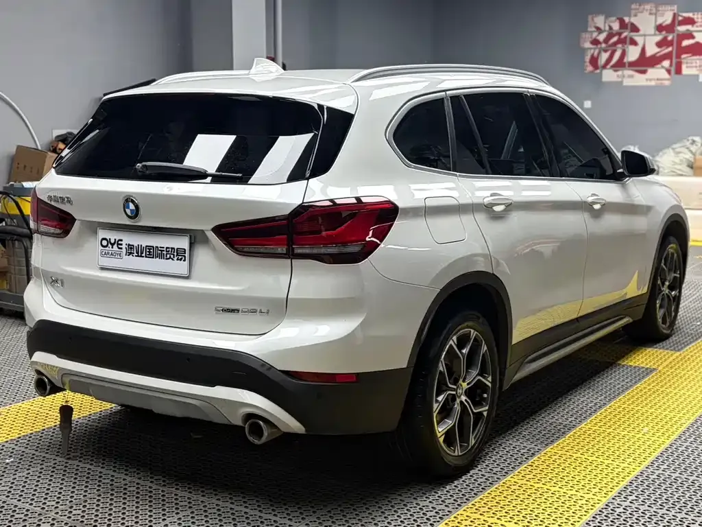 BMW X1 — фото 2