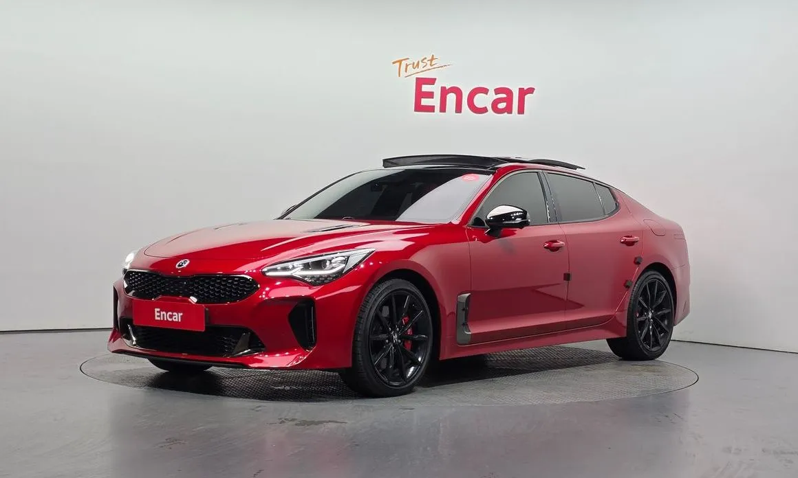 Kia Stinger — фото 1