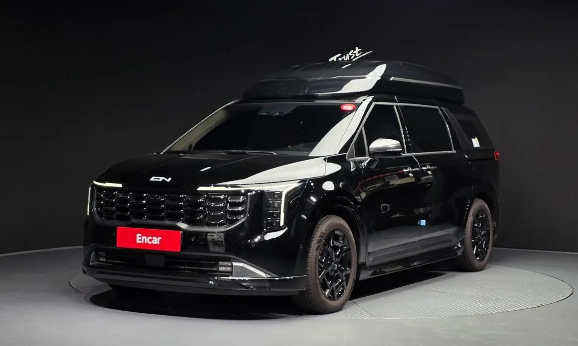 Kia Carnival HEV 9-Seater Hi-Limousine (Special Vehicle) 1