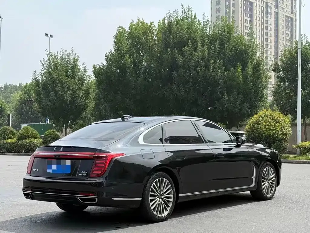 Hongqi H9 — фото 5