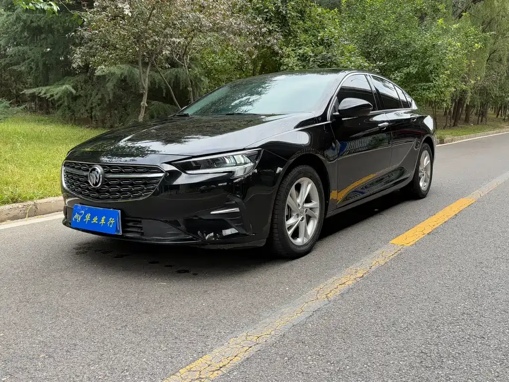Buick Regal — фото 1