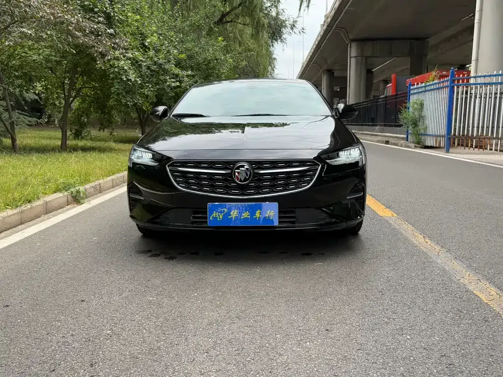 Buick Regal — фото 10