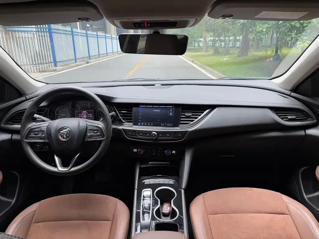 Buick Regal — фото 2