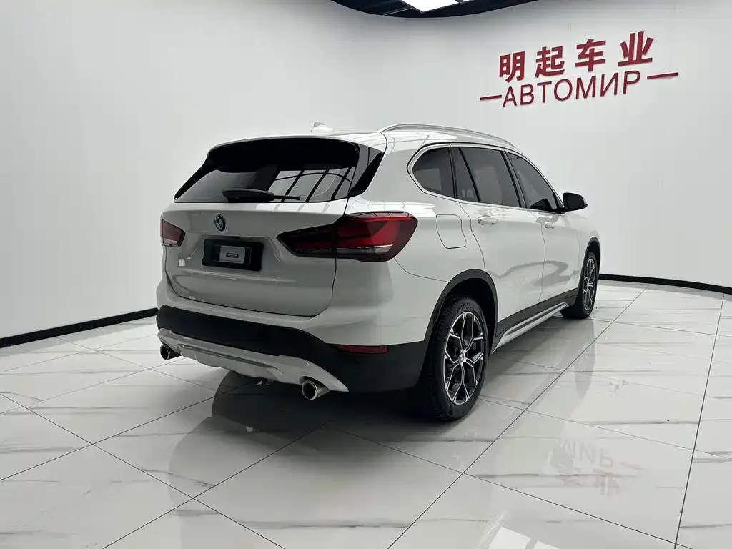 BMW X1 — фото 2