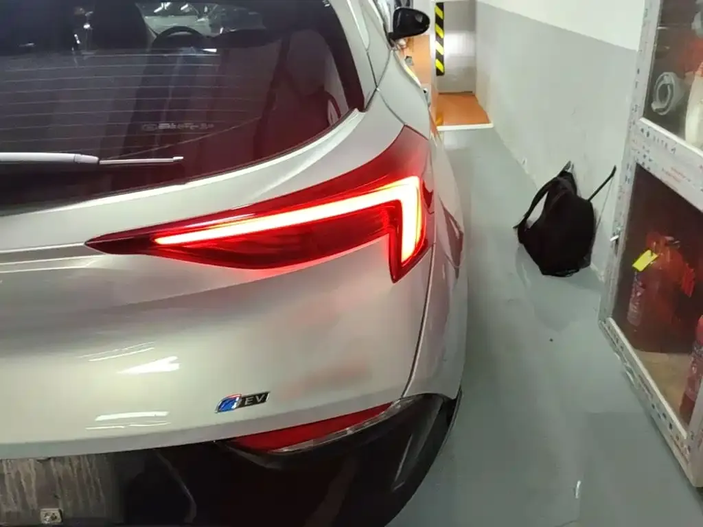 Buick Velite 6 2023 из CN, фото 2