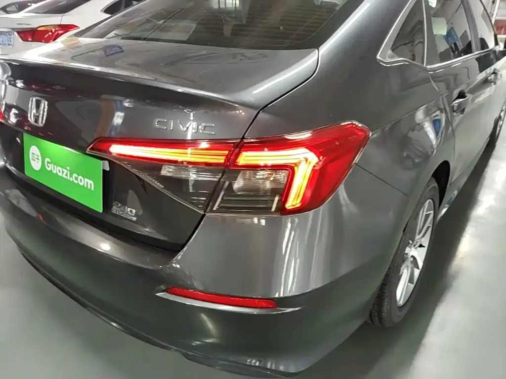 Honda Civic — фото 7