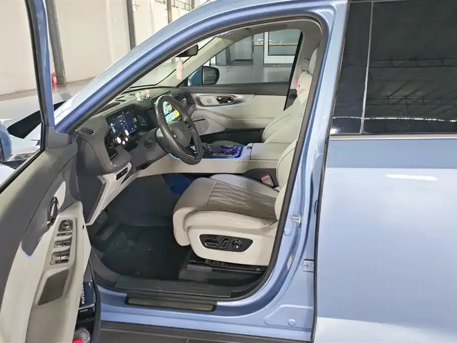 GAC Motor Trumpchi GS8 — фото 9