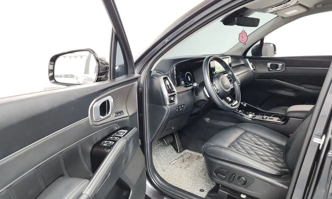 Kia Sorento — фото 9