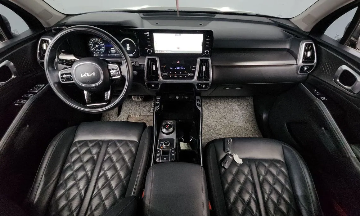 Kia Sorento — фото 6