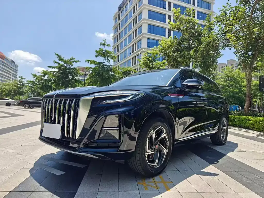 Hongqi HS3 — фото 1