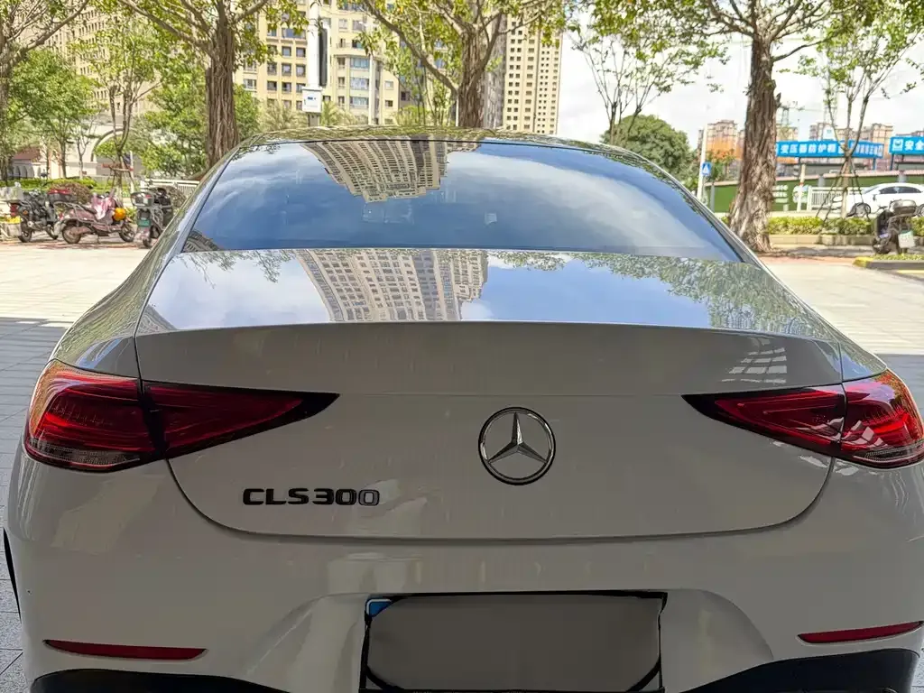 Mercedes-Benz CLS — фото 3