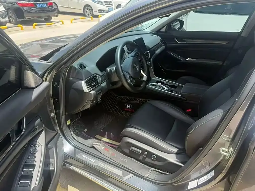 Honda Accord — фото 5