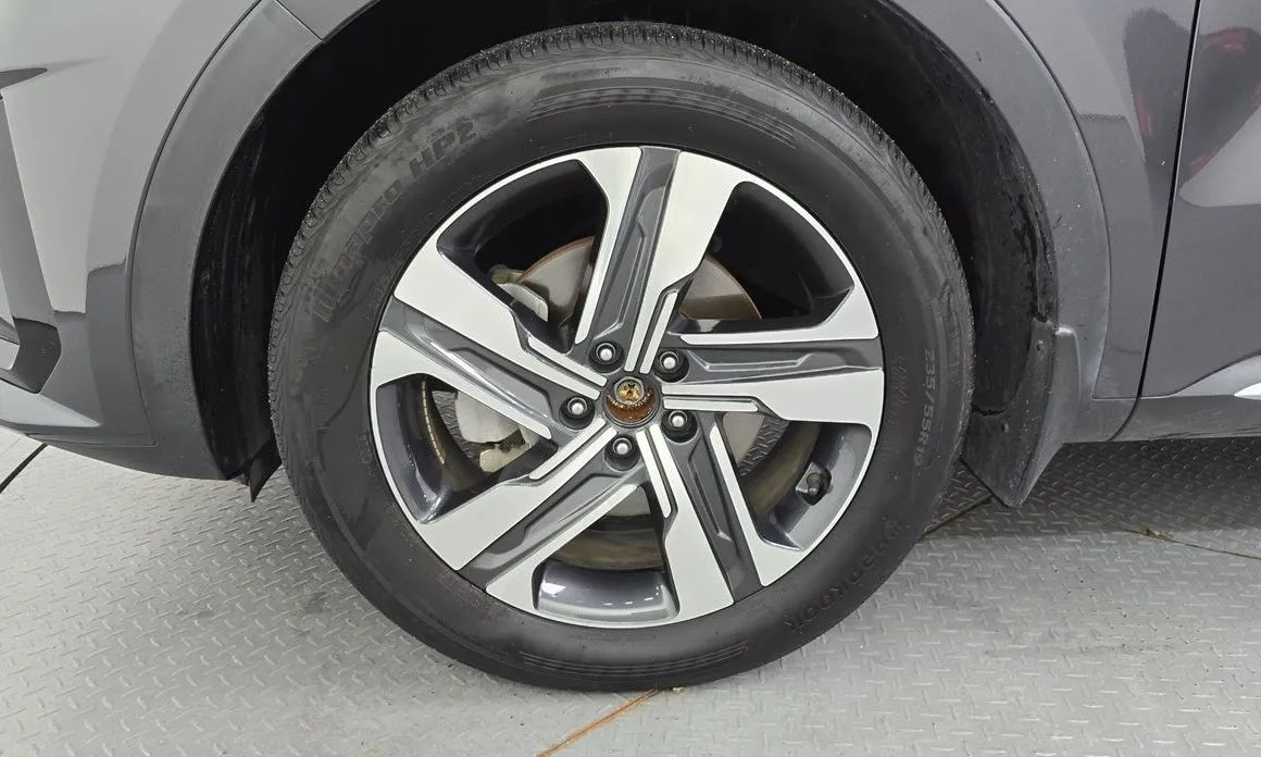 Kia Sorento — фото 10