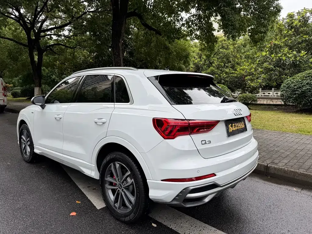 Audi Q3 2021 из CN, фото 10