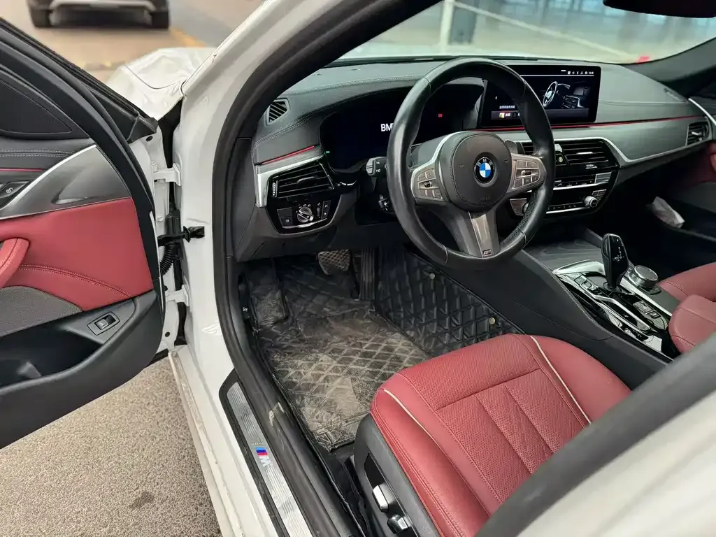 BMW 5 Series — фото 2