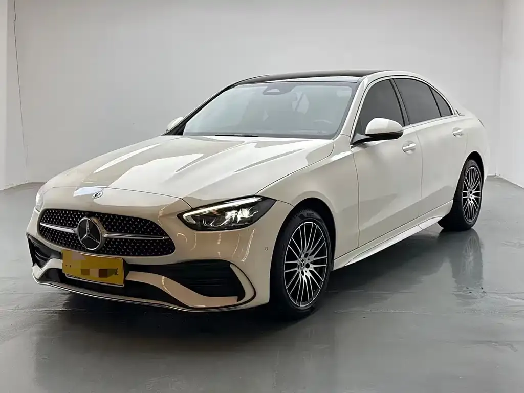 Mercedes-Benz C-Class — фото 1