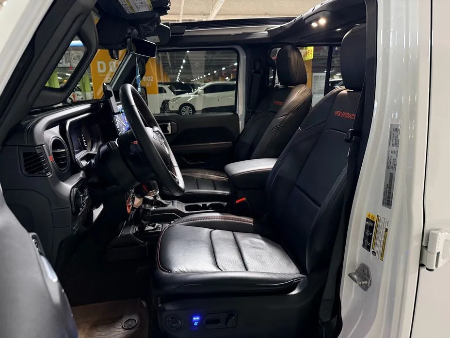 Jeep Wrangler — фото 4